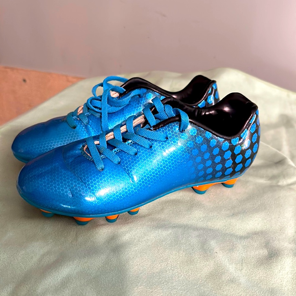Youth soccer cleats Vizari 1.5